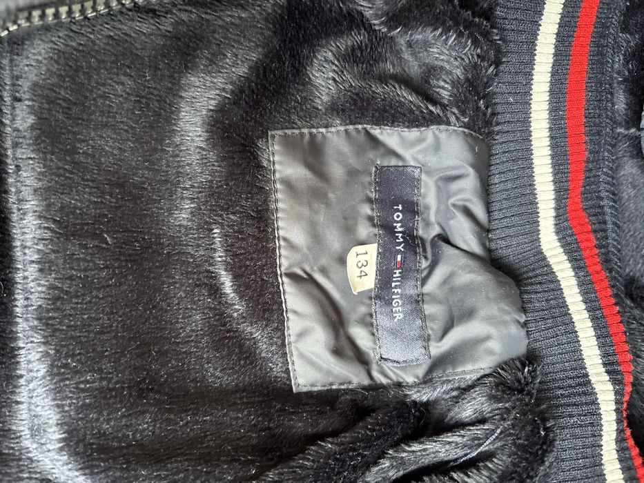 Куртка осіння/зимова Tommy Hilfiger на хлопчика тепла в чудовому стані
