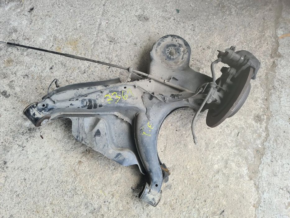 Braço de suspensão trás esquerdo MERCEDES-BENZ Vito (W447)