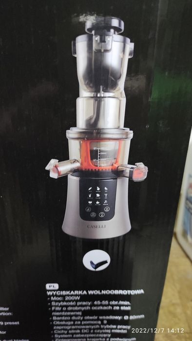 Samoczyszcząca wyciskarka wolnoobrotowa.