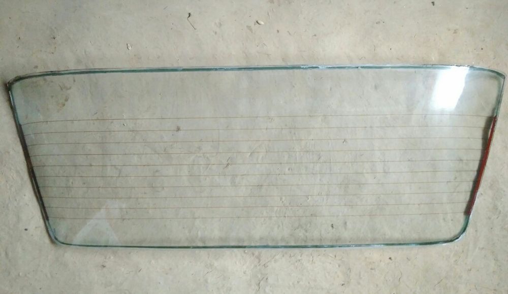 Заднее стекло ВАЗ 2101-06