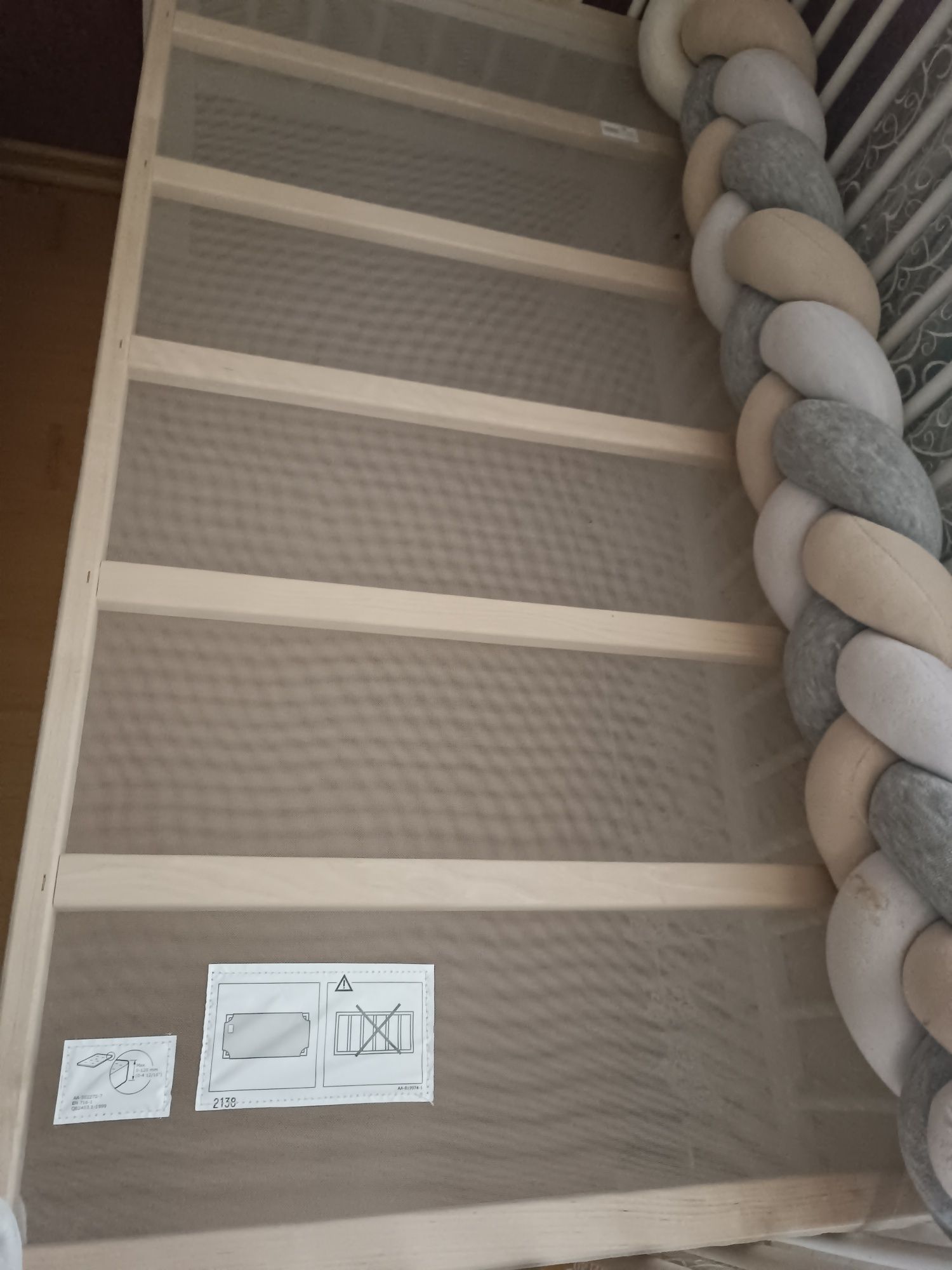 Продам детскую кроватку от фирмы IKEA