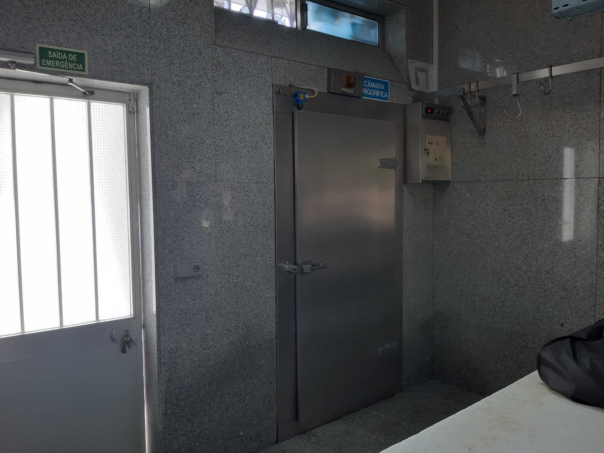 Talho moderno bem equipado