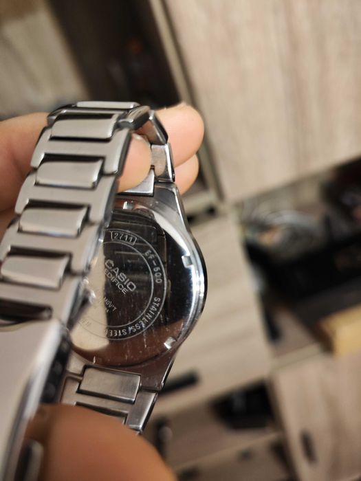 Casio Edifice na bransolecie