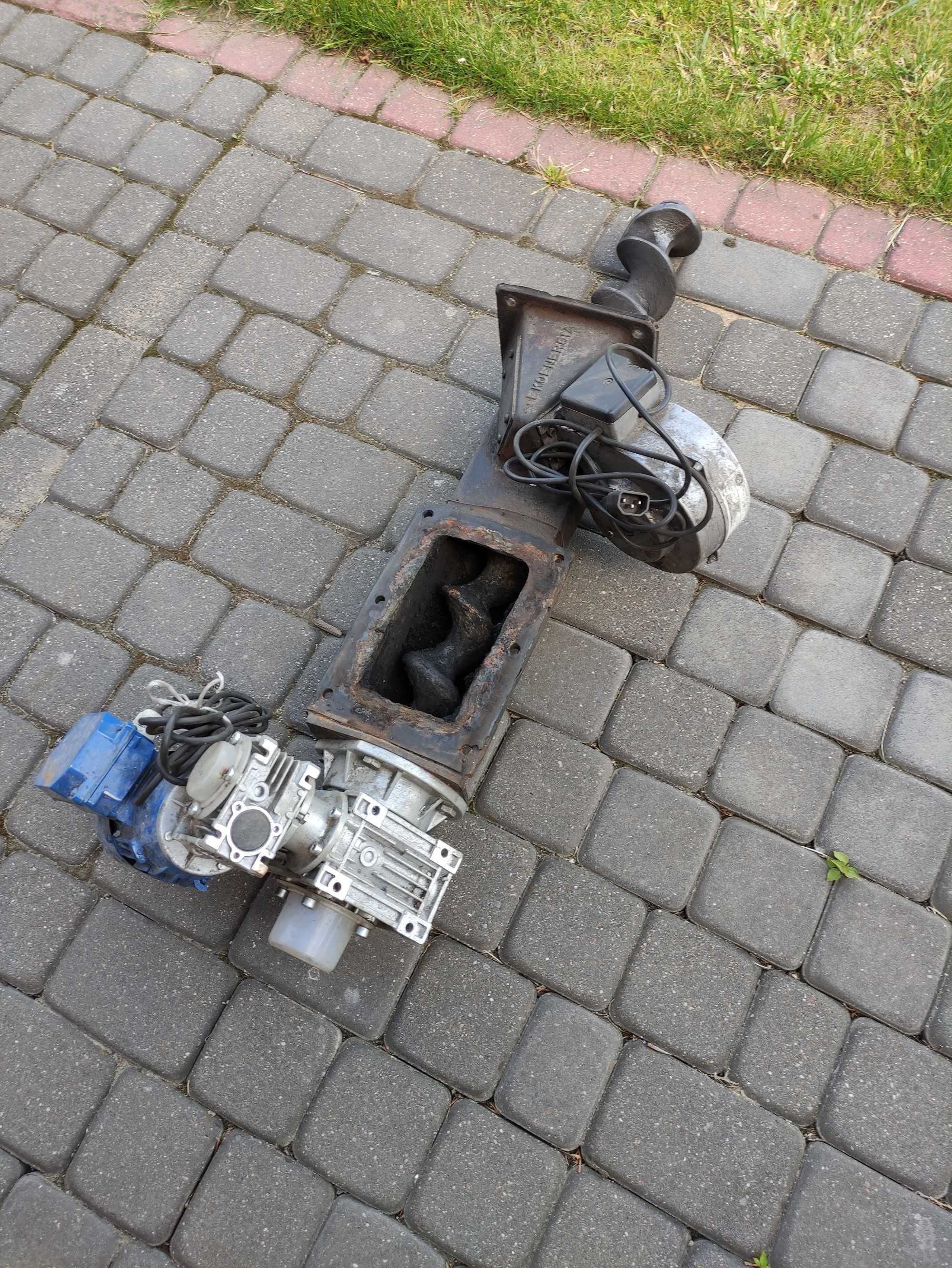 Sprzedam podajnik