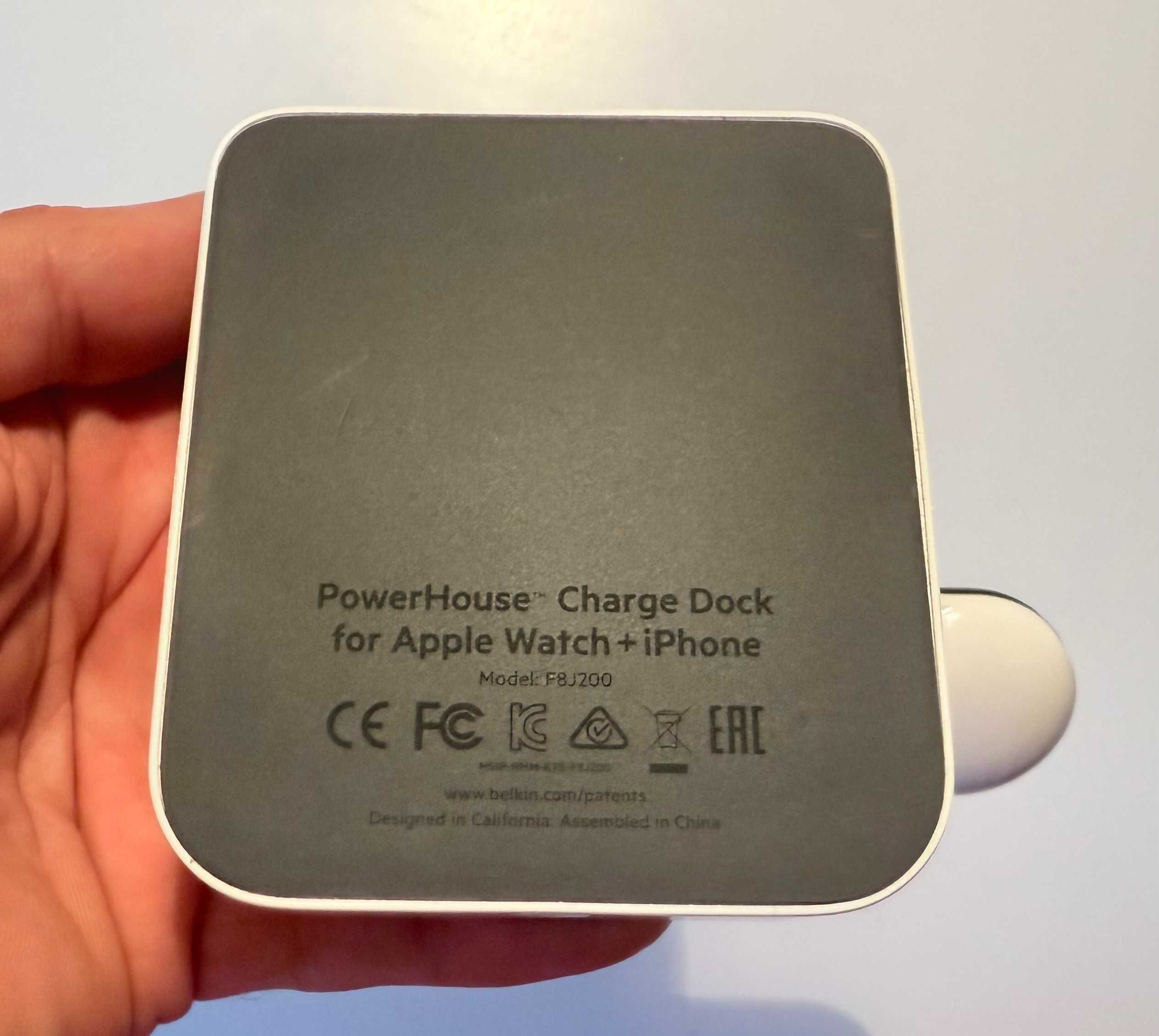 Stacja ładująca, ładowarka iPhone oraz iWatch - Belkin F8J200