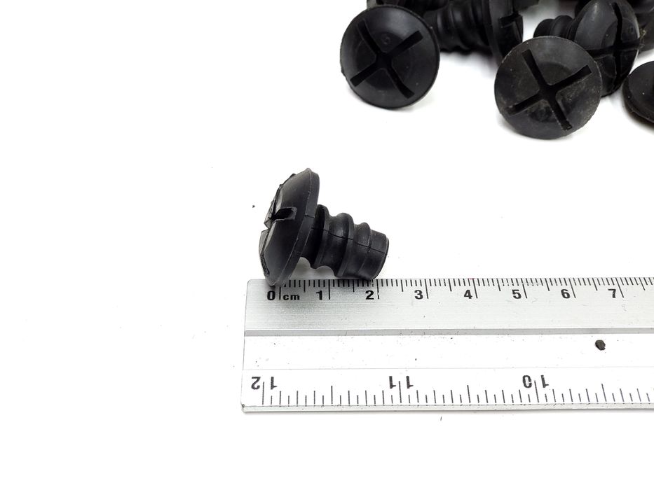 NOWA Śruba siodełka Romet Wigry Wagant Turing Jubilat Zenit Gazela Gil