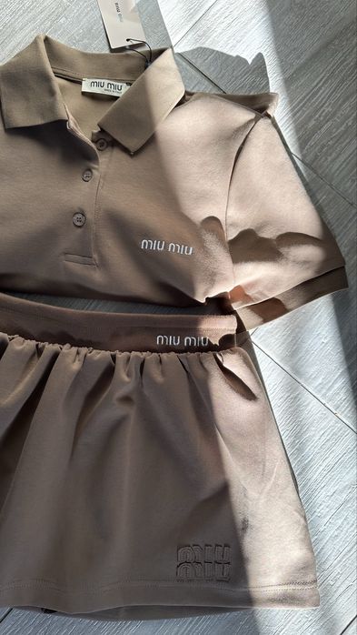 Коричневый трендовый костюм. Размер L, новый