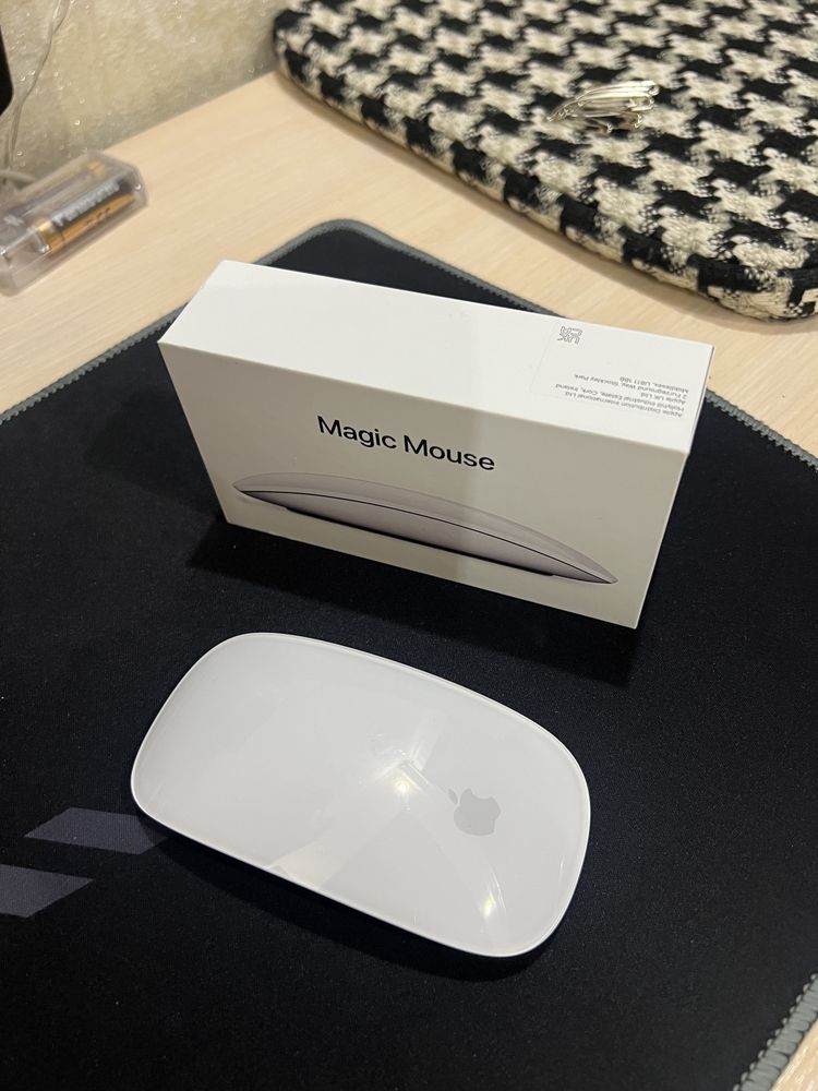 Magic Mouse white model A3204 мишка