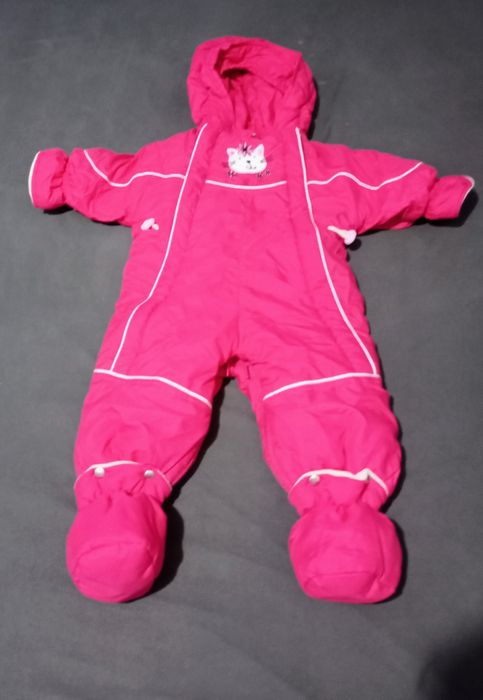 Kombinezony dla malucha 3-9 mcy 62 - 74