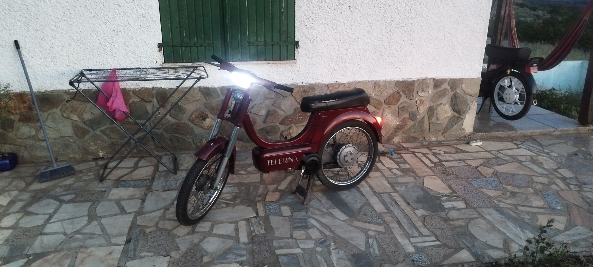 Vendo vespinos  nl. E dois gl