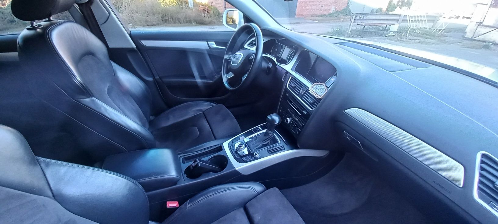 Машина audi A4 B8, в дуже гарному стані.