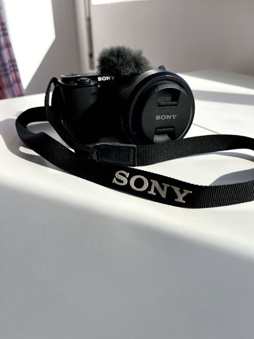 Sony ZV-E10 com vários extras