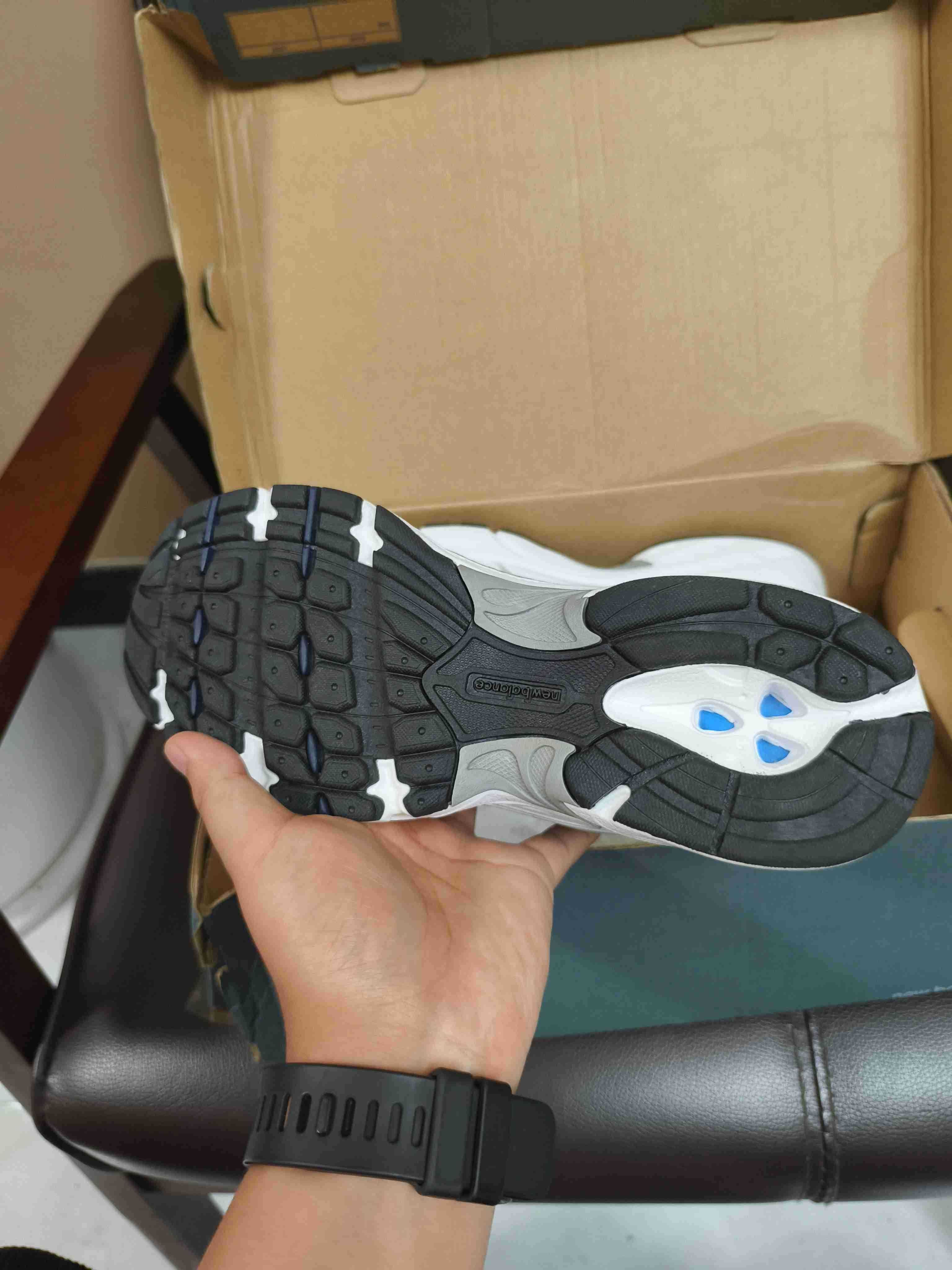 New Balance 530, damskie białe i szare trampki, rozmiar 37