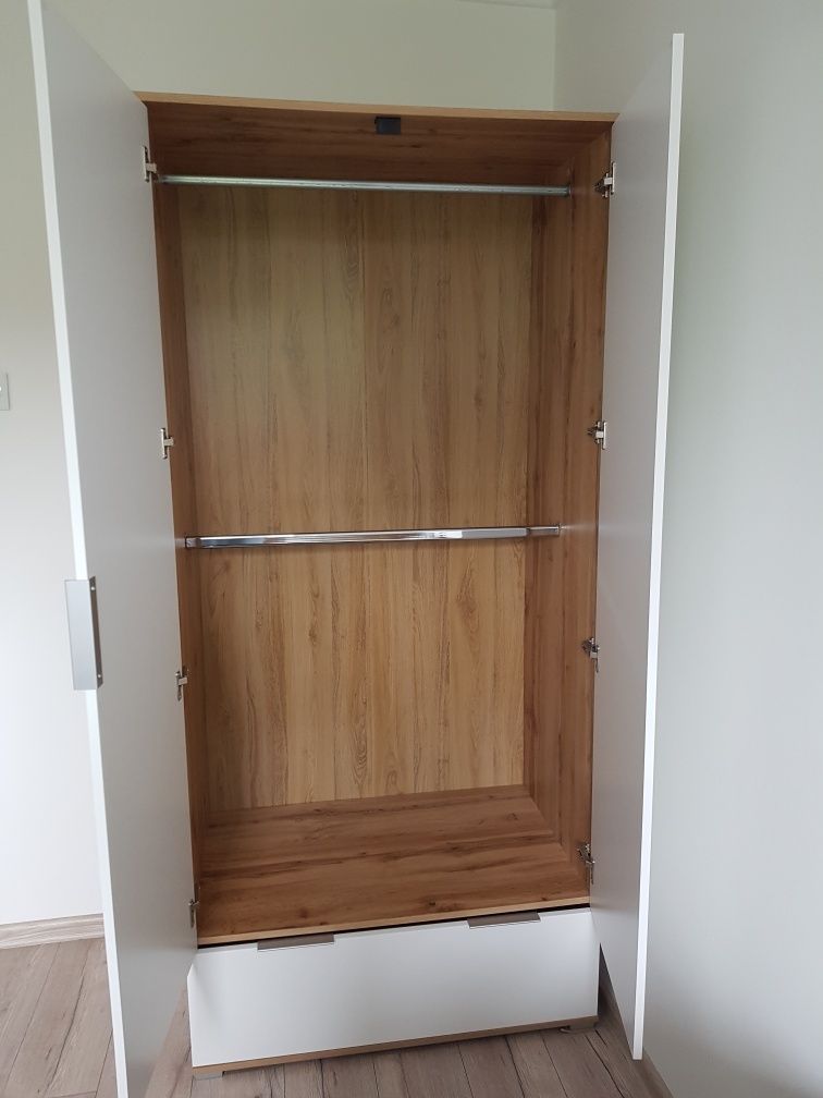 Szafa dwudrzwiowa Zele 90 z szufladą