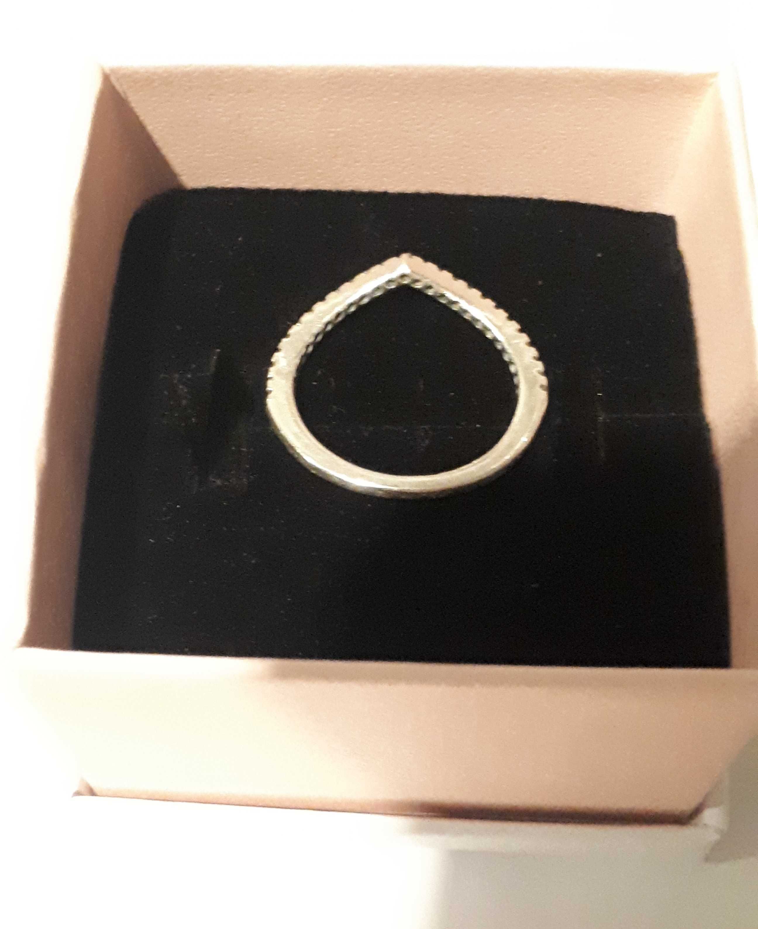 Pierścionek Pandora Wishbone rozm.16