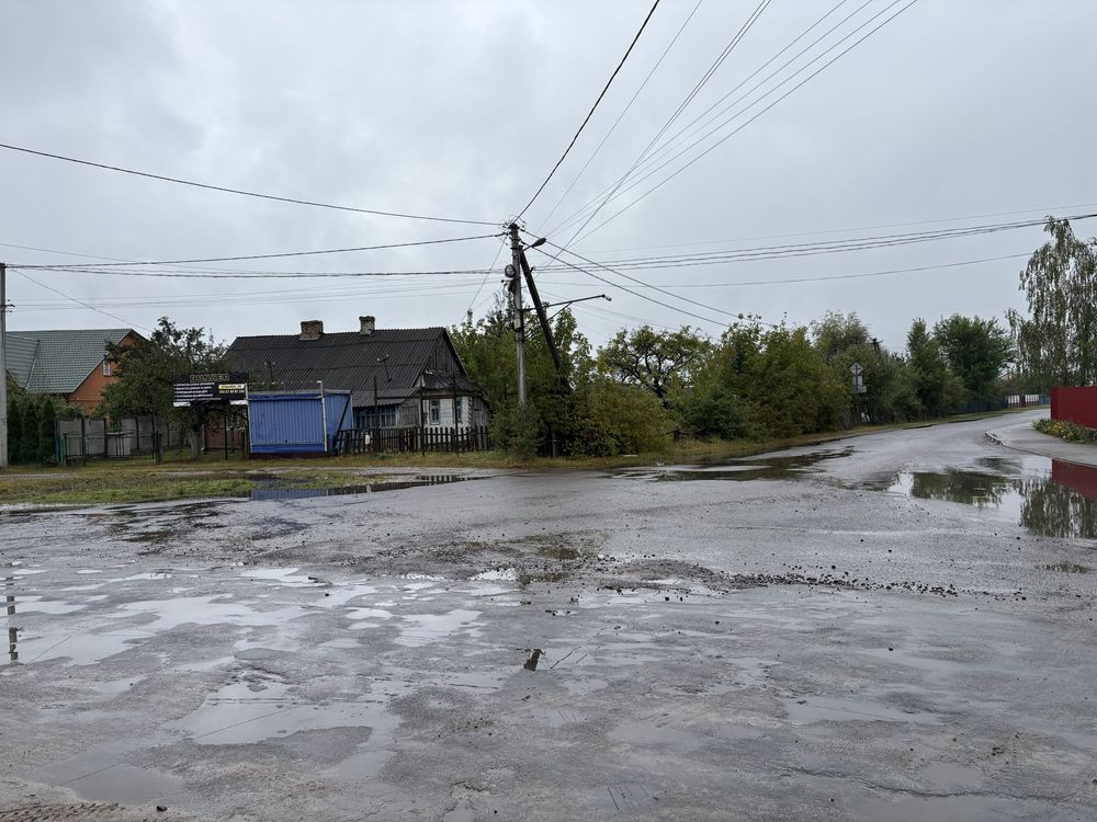 Продам земельну ділянку з будинком вул.Воля 130