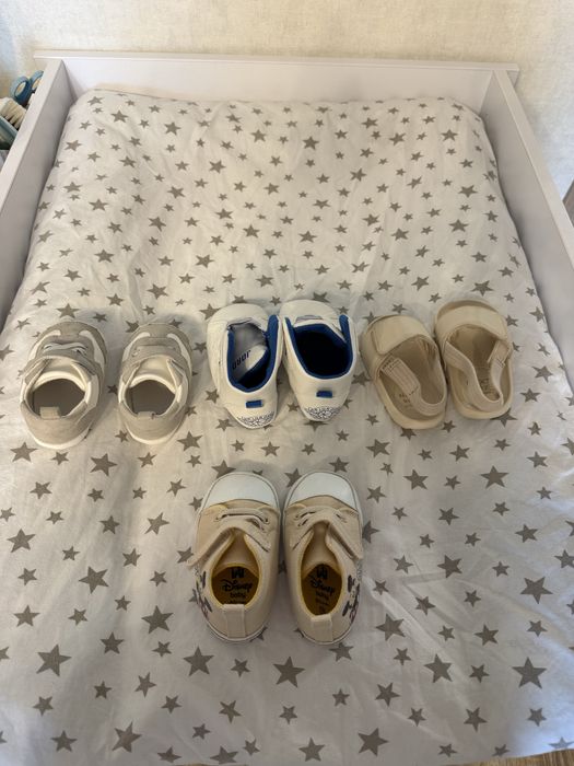 Дитячі пінетки next та nike 9-12 місяців