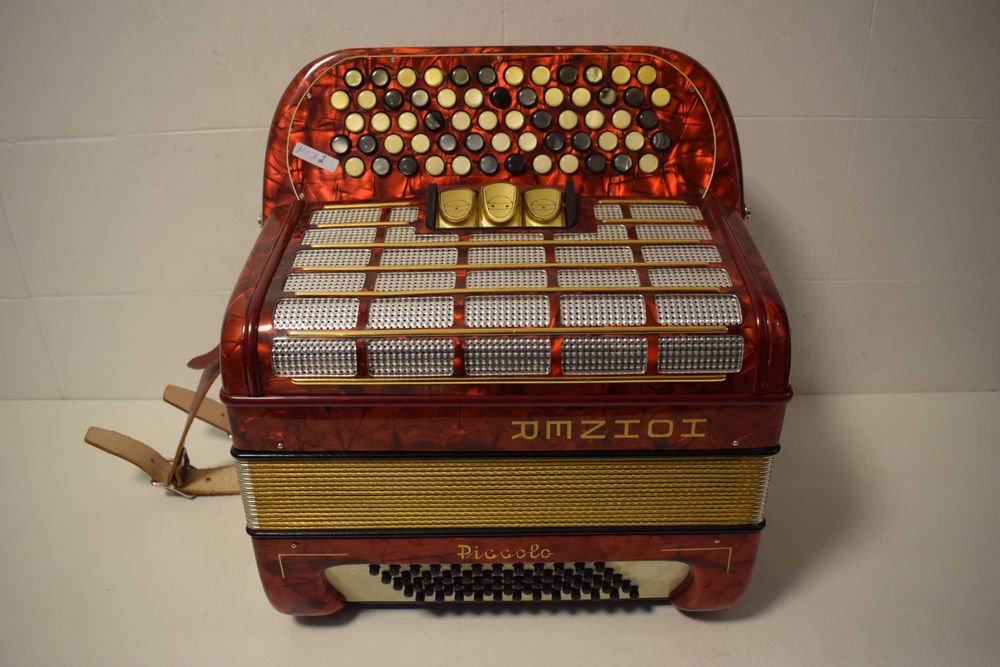 Acordeao Hohner Picolo 2 Voz. N 111