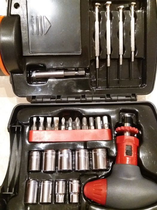 Lanterna ferramental Black & Decker