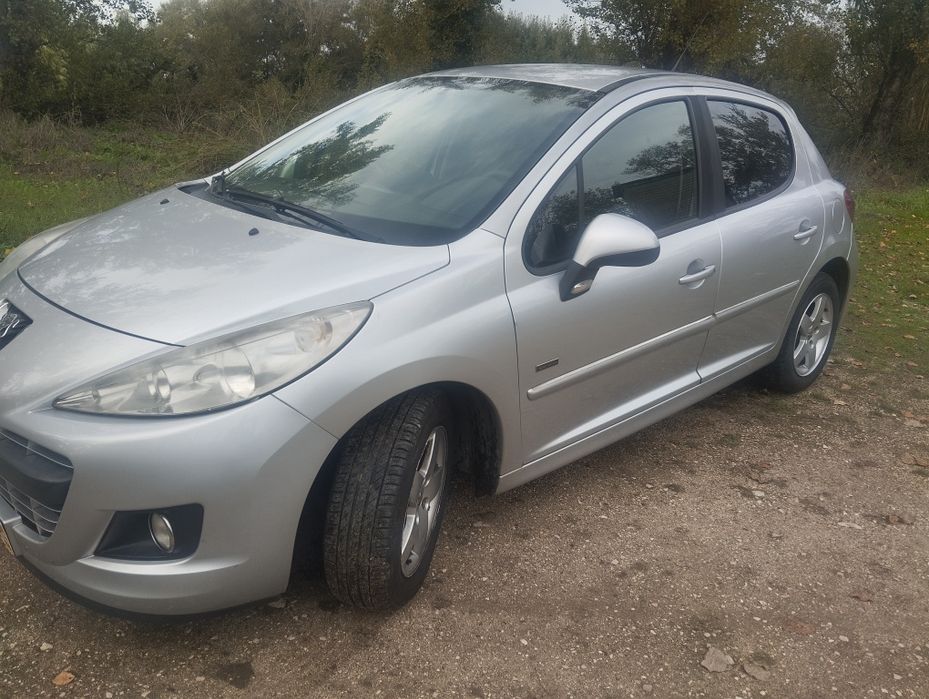 Peugeot 207, 1.4 gasolina