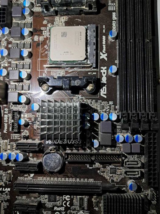 Fx 8300, 32 gb RAM, asrock 980de3 стокова башня комплект ПК