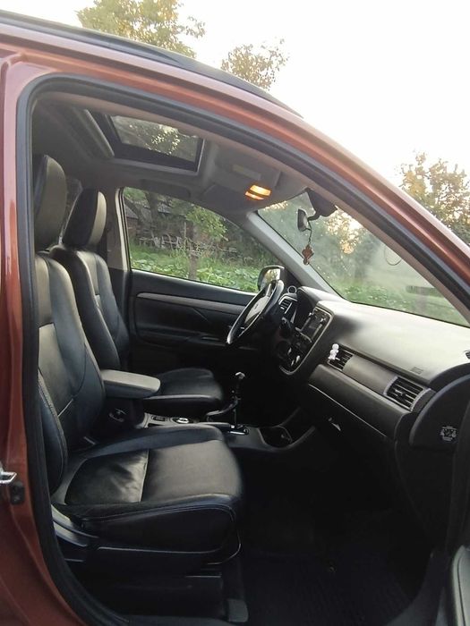 Mitsubishi outlander