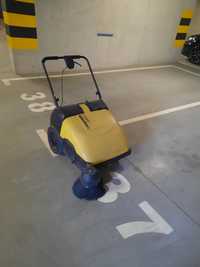 Karcher KSM 690 zamiatarka akumulatorowa