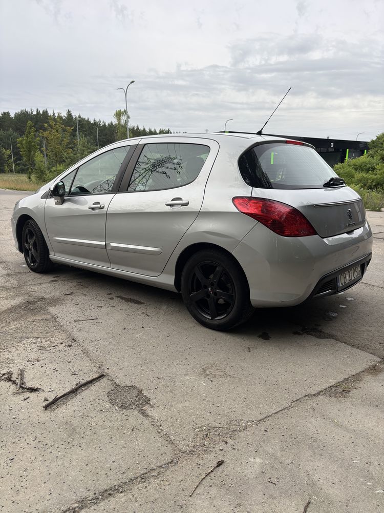 Peugeot 308 hatchback