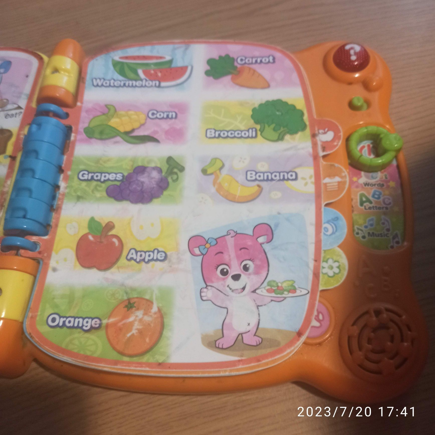 Говорящая книга учит английский touch and teach word book V Teach