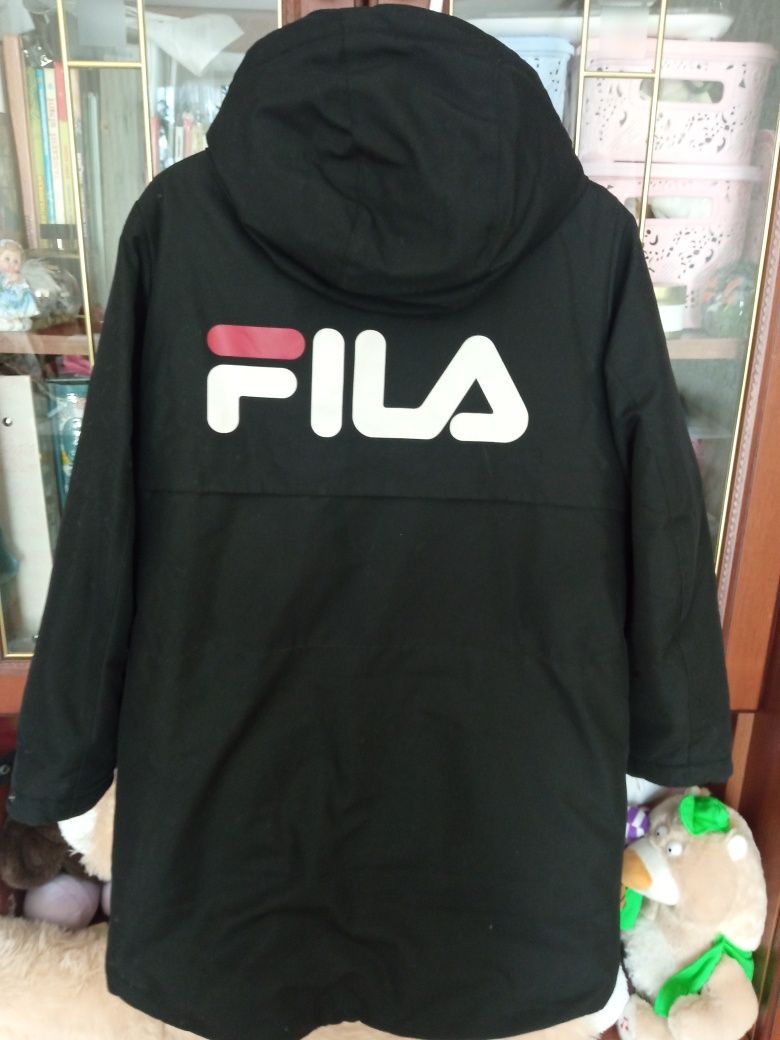 Зимове фірмове пальто FILA для підлітка