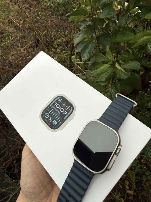 Apple watch ultra 2 titanium ceramic