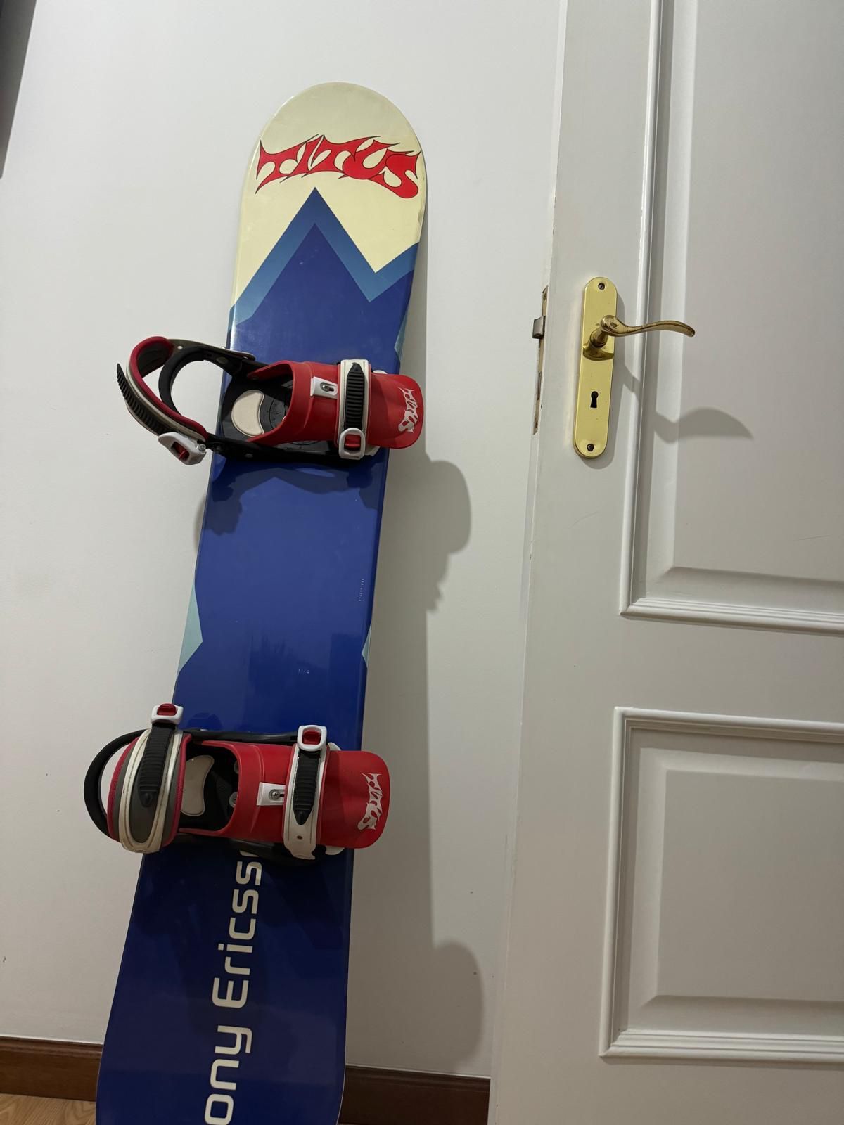 Prancha snowboard antiga nunca usada