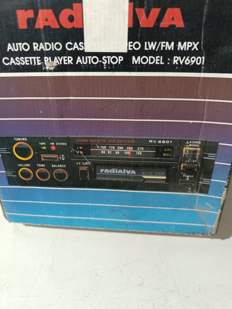Auto rádio Radialva