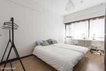 60671 - Quarto com duas camas em apartamento...