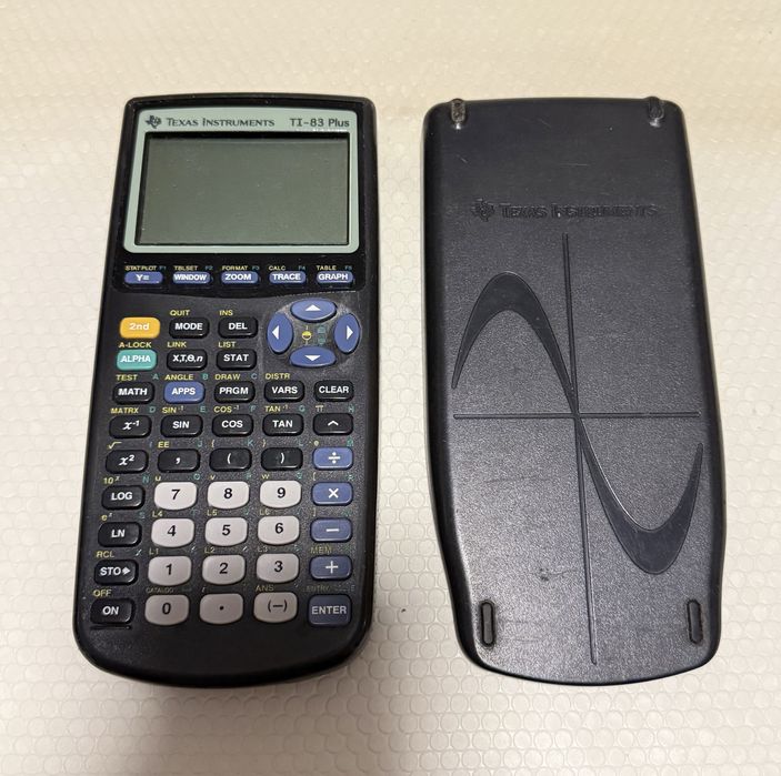 TI-83 Plus como nova