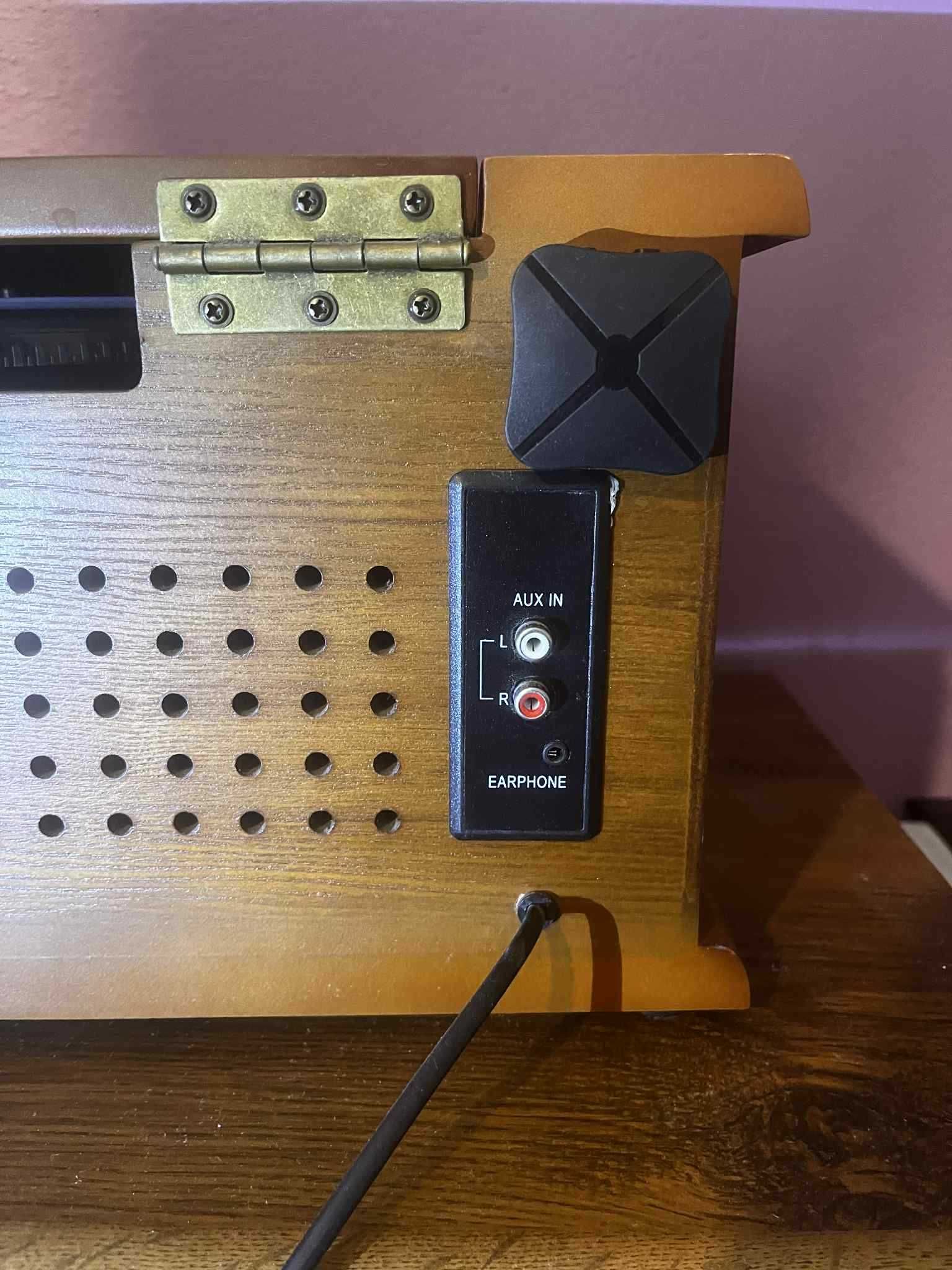 Gramofon DUAL NR 4 Retro – radio, CD, USB, AUX, BLUETOOTH