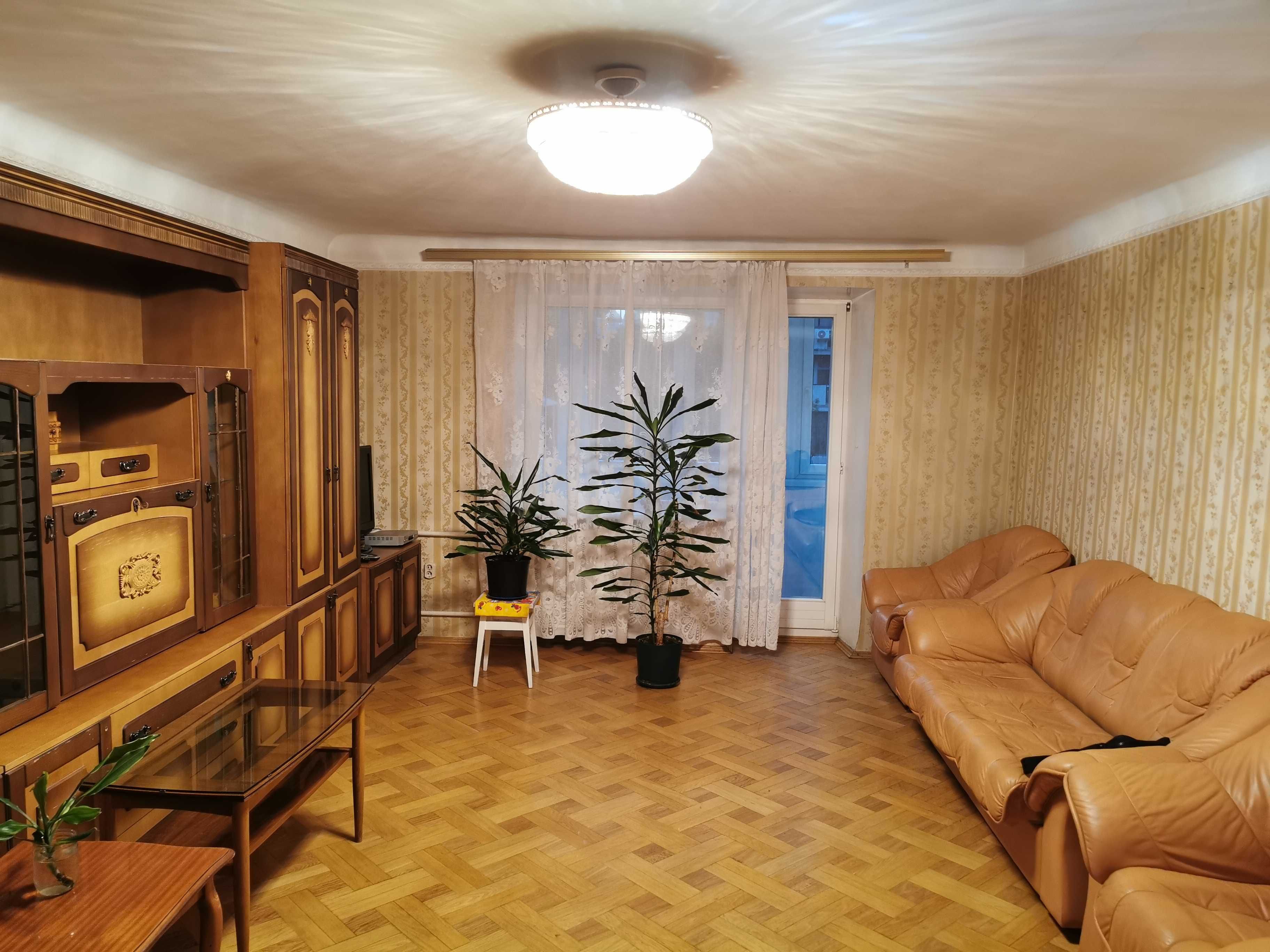 Продам Квартиру 90м Центр! Січових Стрільців 53!