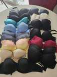 17 staników Tezenis Esotiq Hunkemoller