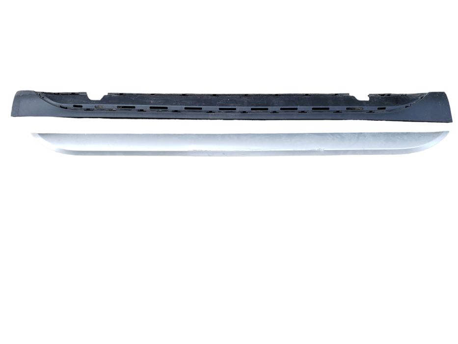 Накладка правого порога BMW X1 e84 2009-2015 51772990599 разборка