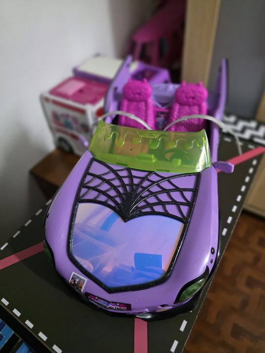 Carro rainbow high