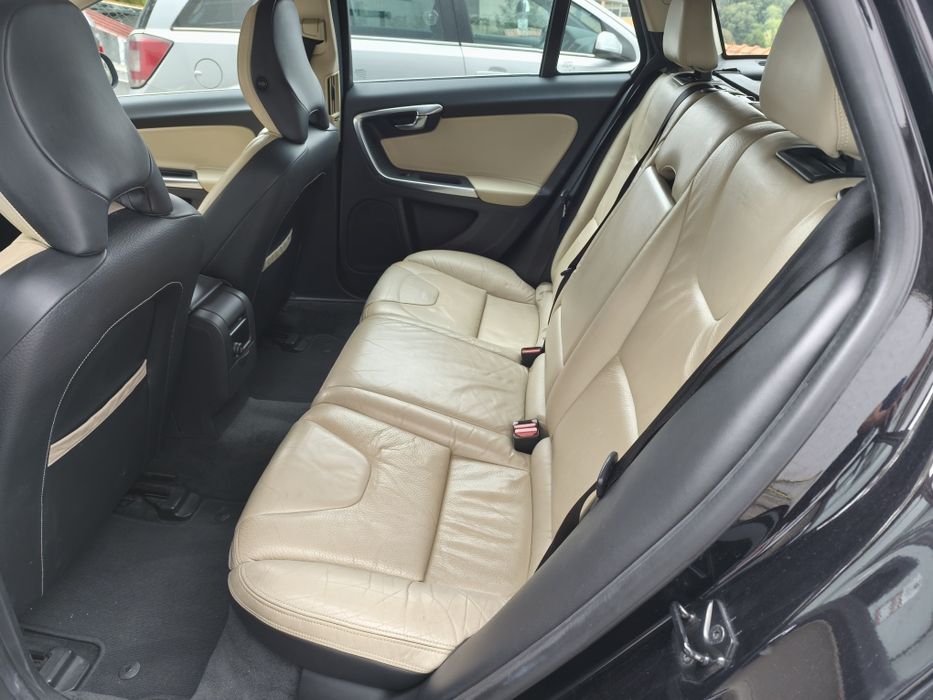 Volvo V60 2.0D 163cv
