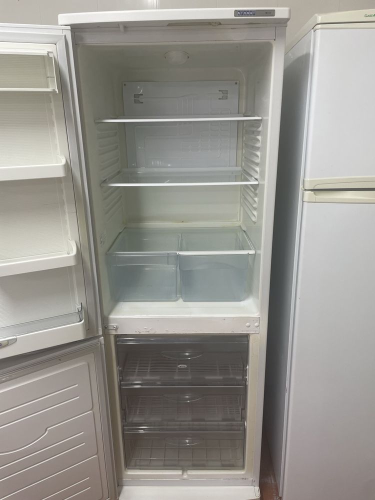 Холодильники Атлант в хорошем состоянии
