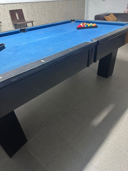Bilhar snooker em bom estado