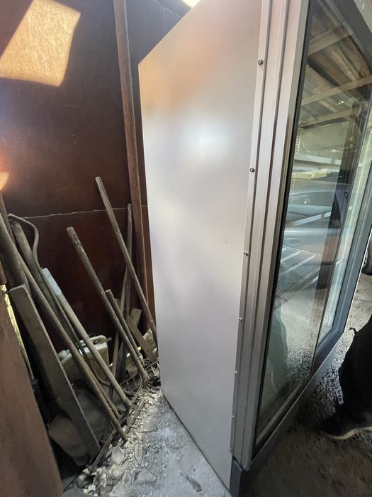 Холодильный шкаф , витрина Caravell 801 (Дания)