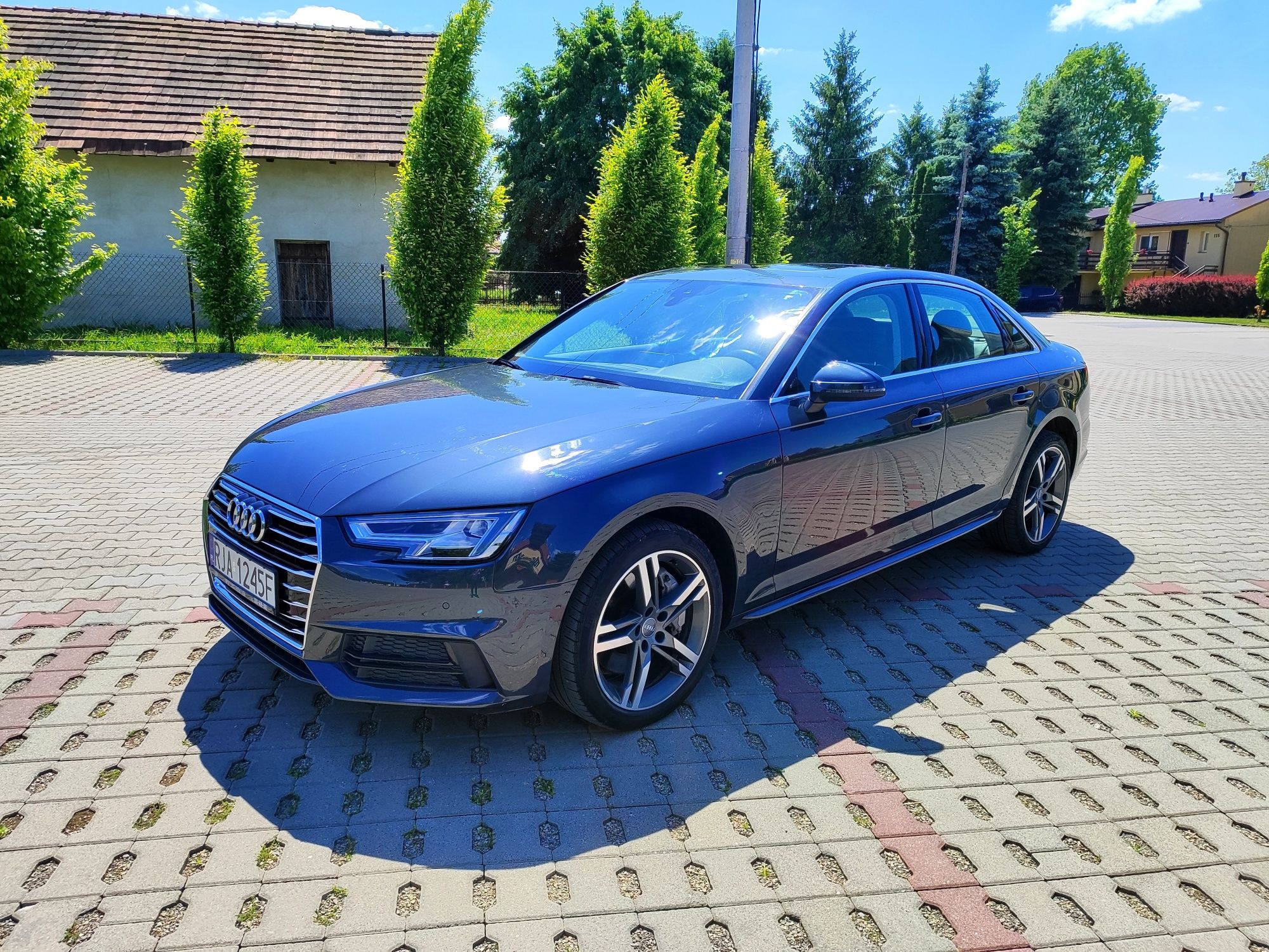 Audi A4 2.0 quattro 2018r