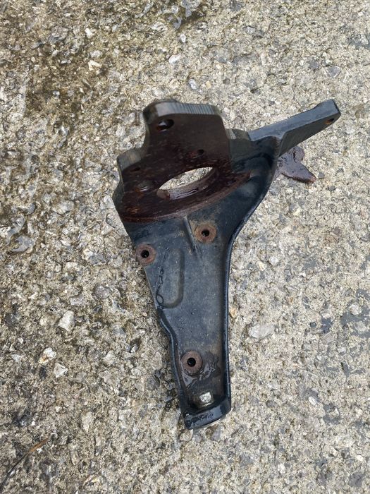 VW golf 3 Passat b5 Vento Audi a4b5 a6c5 łapa pompy wtryskowej