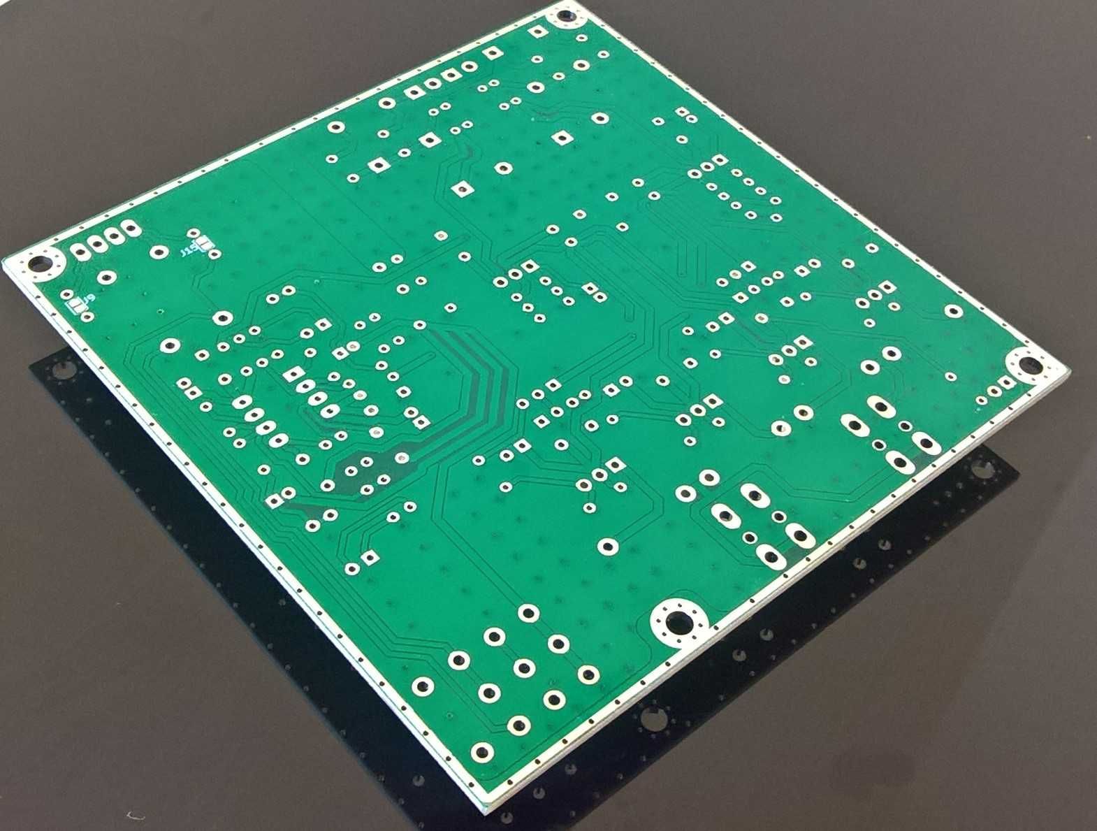 Płytka pcb - wzmacniacz słuchawkowy klon Lechman