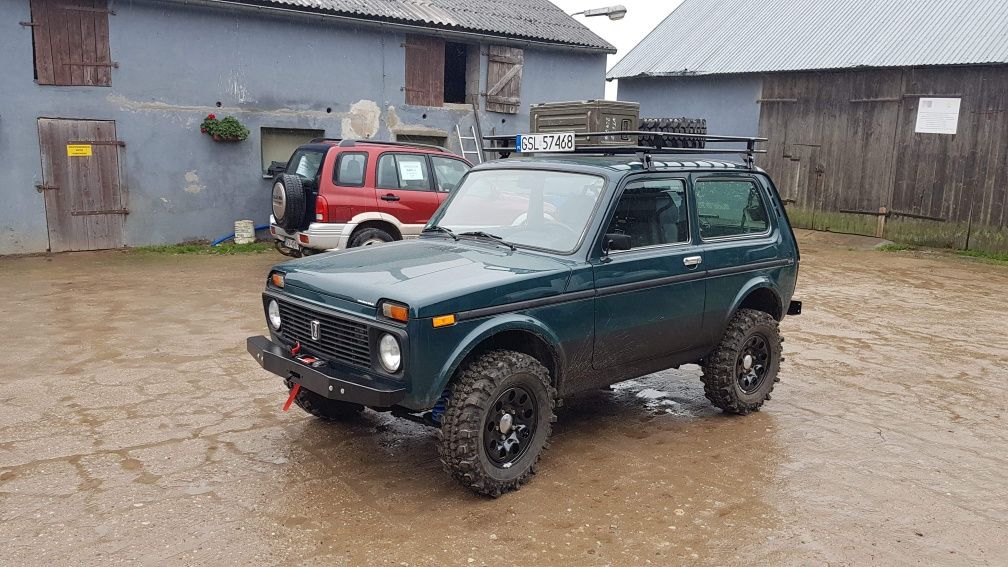 Przedni zderzak stalowy pod wyciągarke lada niva NOWY FV