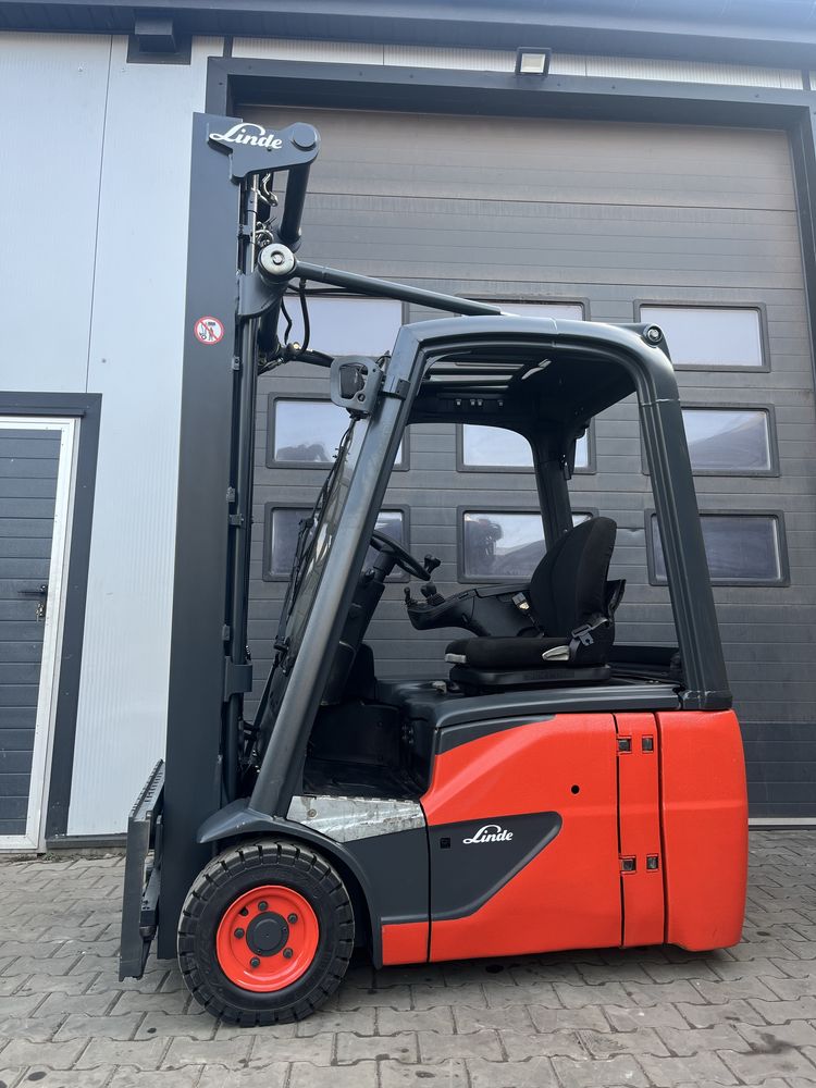 Wózek widlowy  elektryczny Linde E16c triplex 577 cm
