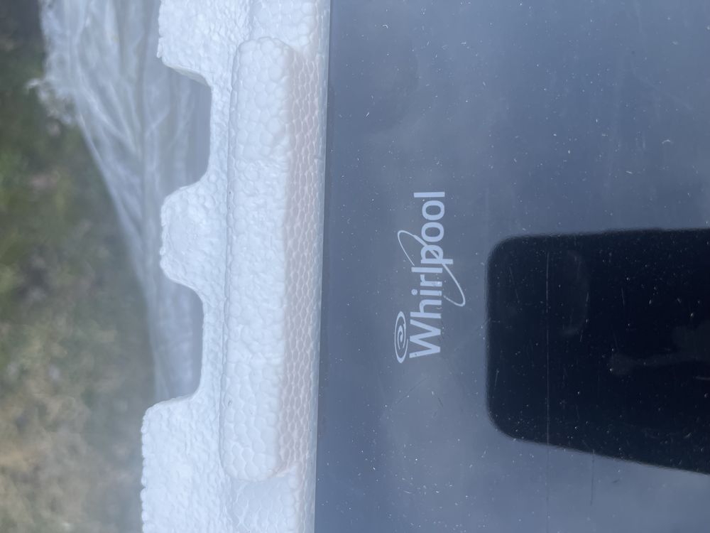 Продам електричну варочну панель на 4 конфорки Whirlpool